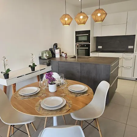 Relaxing 1 Bedroom Flat With Terrace And Parking Appartement Luxembourg