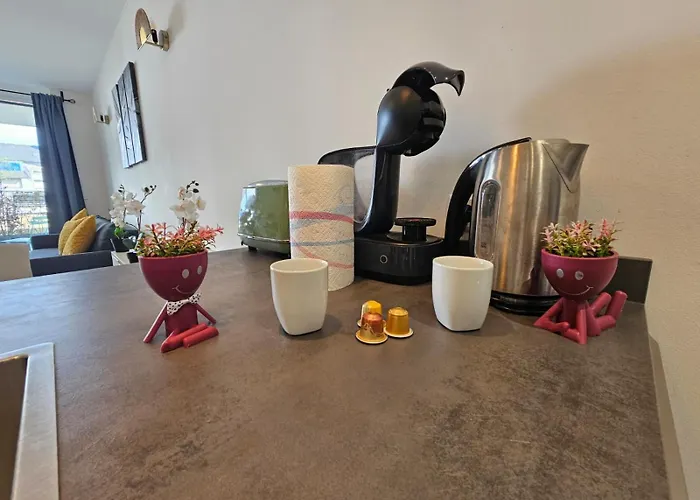 Apartment Relaxing 1 Bedroom Flat With Terrace And Parking